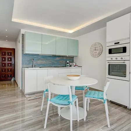 Апартаменты Ocean View Montesol I Адехе